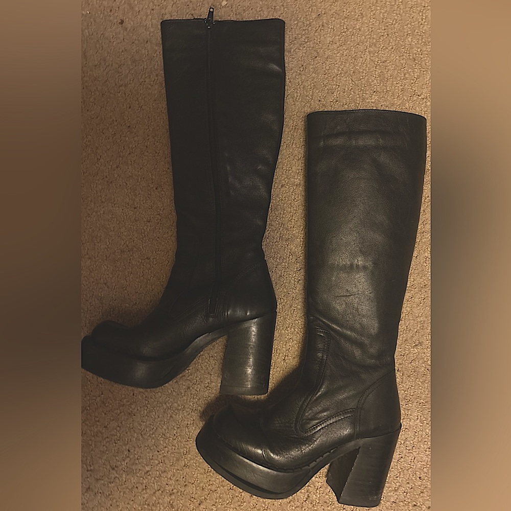 knee high leather boot
